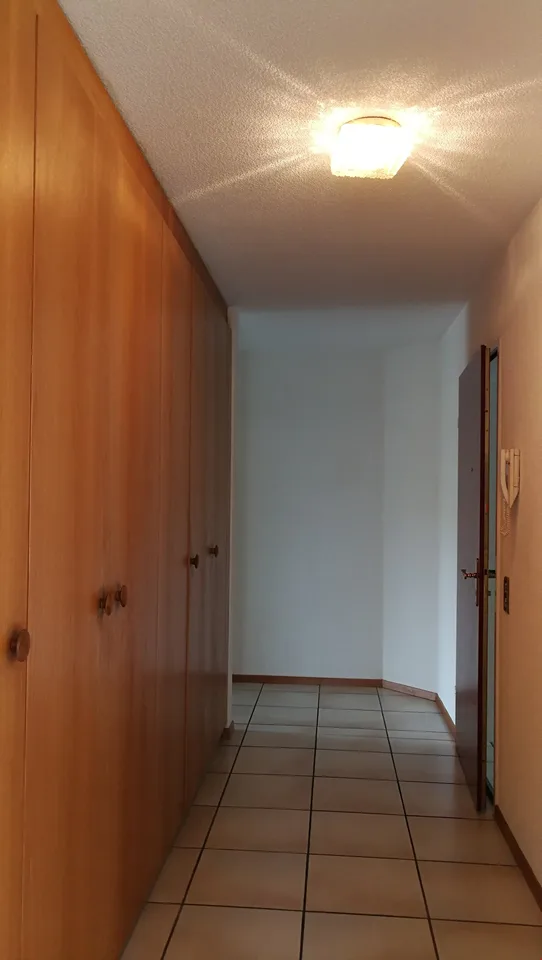 Geräumige 4.5-Zimmer-Wohnung mit Balkon und schöner Aussicht in Alchenstorf – Foto 8 von 17