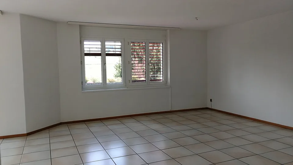 Geräumige 4.5-Zimmer-Wohnung mit Balkon und schöner Aussicht in Alchenstorf – Foto 5 von 17