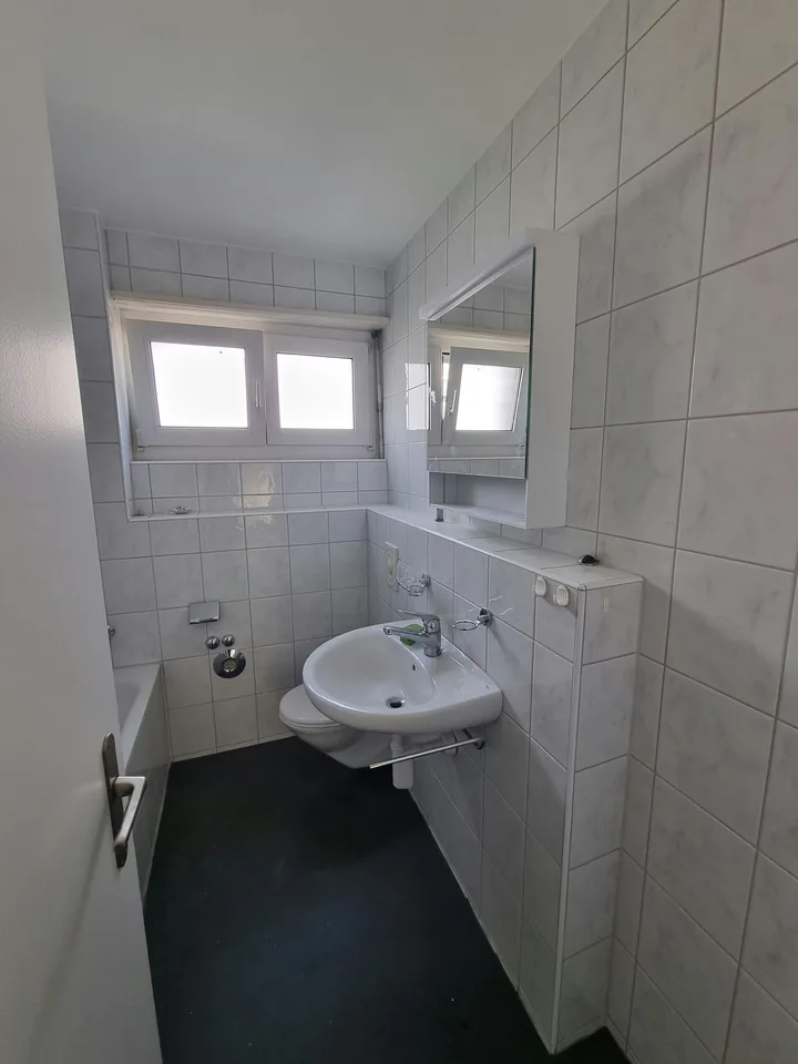 Schöne 3-Zimmer-Wohnung mit Balkon in Rüfenacht BE – Foto 12 von 12