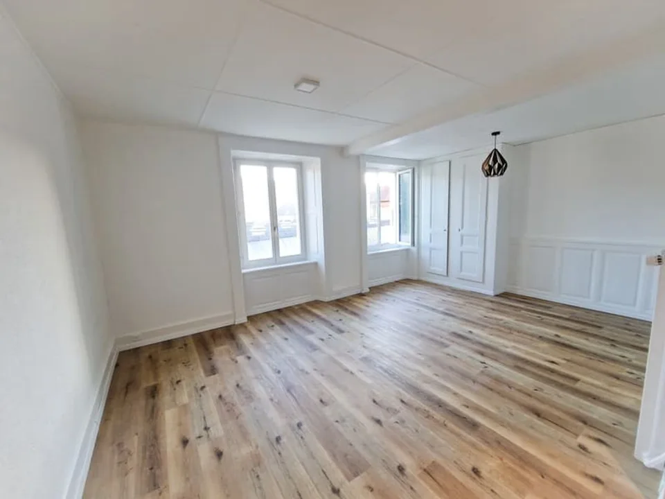 Wohnung 4,5 Zimmer im Herzen des Dorfes – Foto 3 von 7