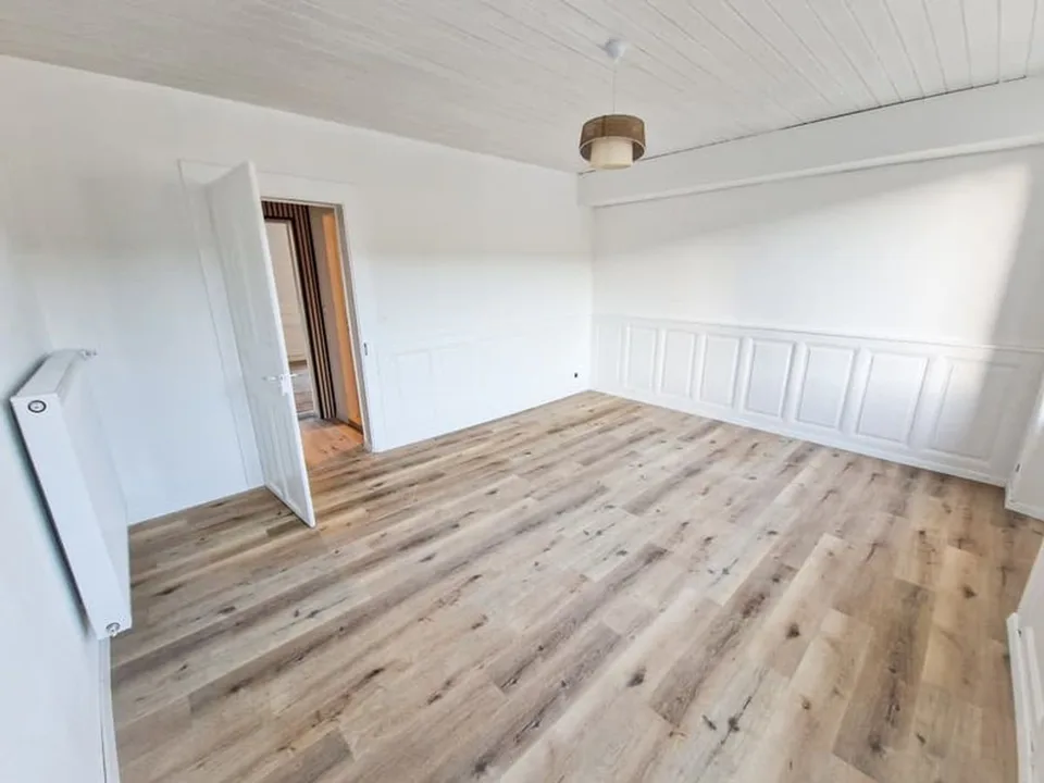 Wohnung 4,5 Zimmer im Herzen des Dorfes – Foto 2 von 7