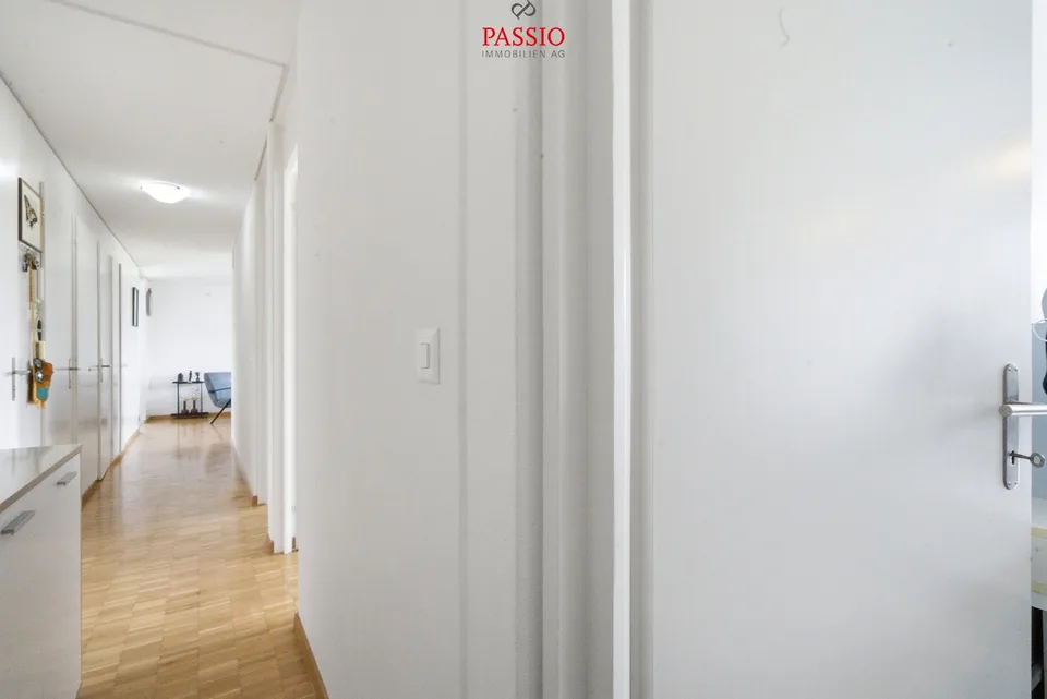 Appartement central et bien entretenu de 4,5 pièces avec vue dégagée – photo 11 sur 13