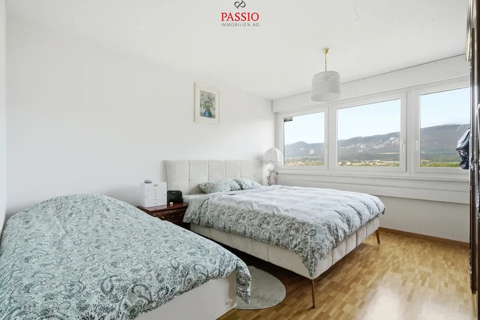 Appartement central et bien entretenu de 4,5 pièces avec vue dégagée – photo 8 sur 13