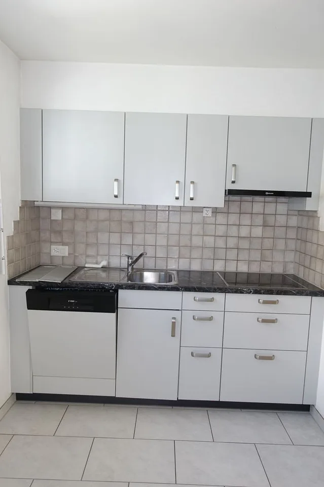 RESERVEE Tramelan - Maison de 2 appartements et atelier, annexe et places de parc – photo 8 sur 15