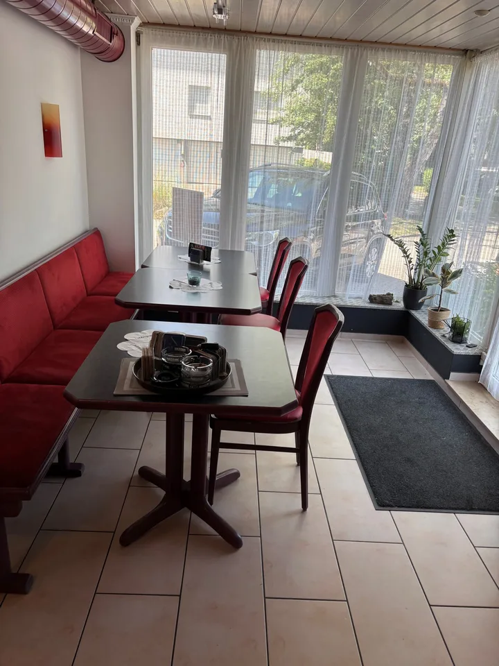 Casa residenziale e commerciale (Bistro al pianterreno) Rüegsauschachen – foto 6 di 20