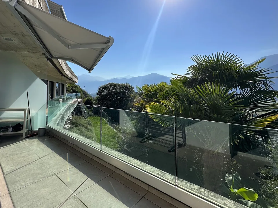 Appartement 2.5 pièces magnifique avec vue sur le lac à Gordola – photo 3 sur 9