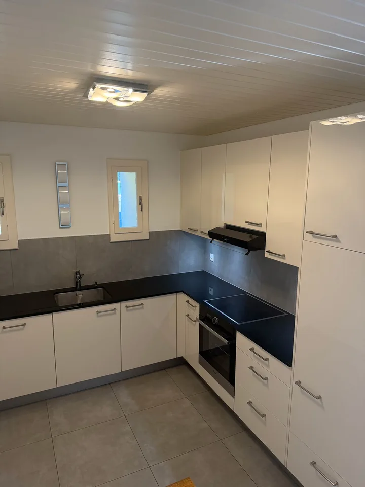 Charmantes 4.5-Zimmer-Wohnung in Yvorne – Zu vermieten ab sofort – Foto 2 von 10