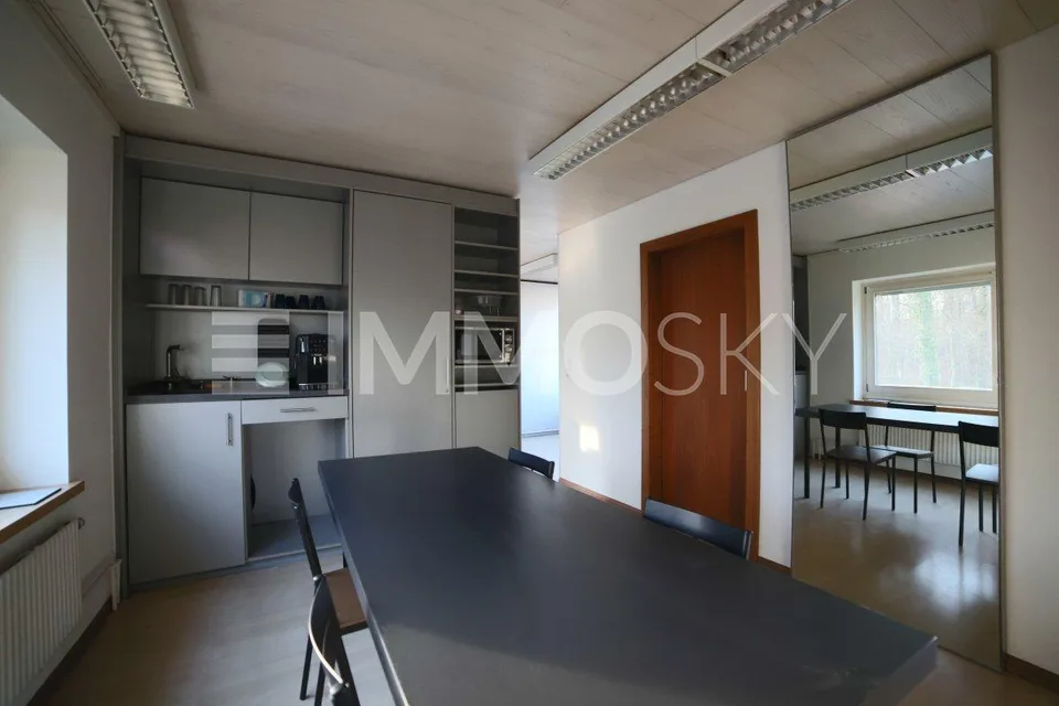 Spazio commerciale multifunzionale per ogni visione d'impresa – foto 7 di 8