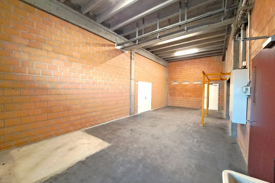 INS - grosszügige Lagerfläche nahe Bahnhof – Foto 11 von 21