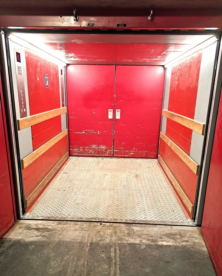 INS - grosszügige Lagerfläche nahe Bahnhof – Foto 12 von 21