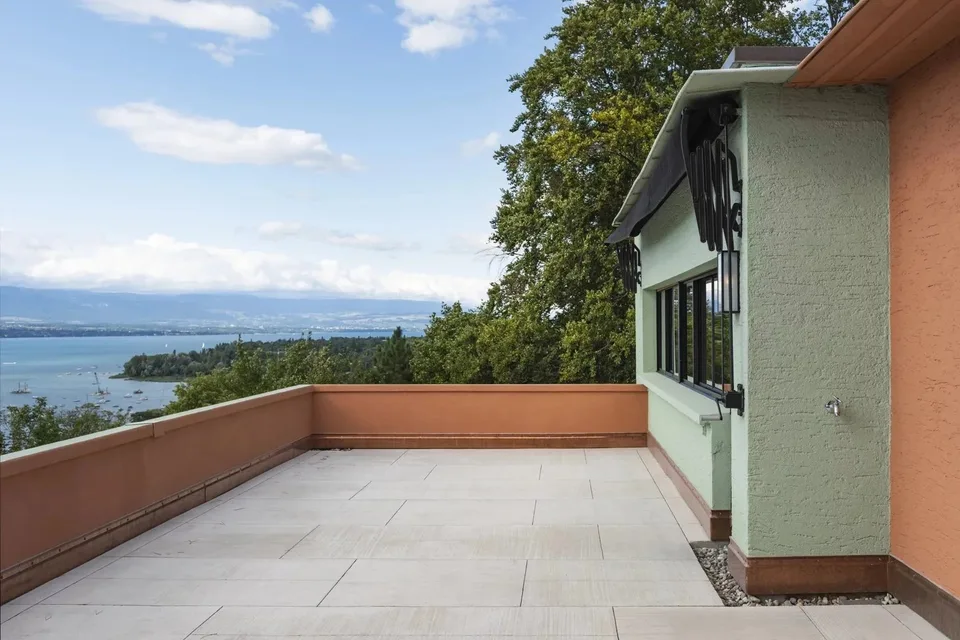 Traumhafte Villa mit atypischem Charme und Blick auf den See – Foto 10 von 10