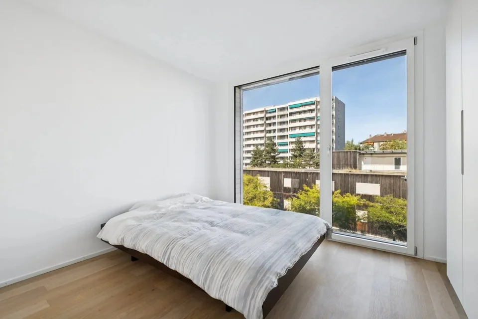 Exklusivität! Schönes zeitgenössisches Apartment mit Terrasse in der Stadtmitte – Foto 9 von 13