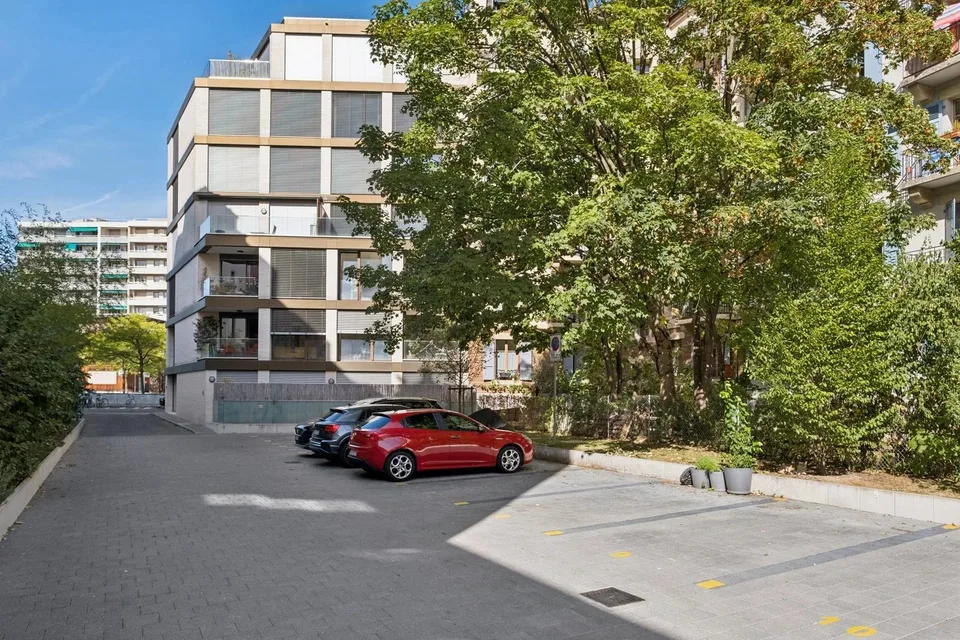 Exklusivität! Schönes zeitgenössisches Apartment mit Terrasse in der Stadtmitte – Foto 11 von 13