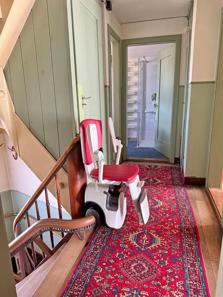 Affascinante e molto bello con grande terreno - grande casa familiare – foto 15 di 28