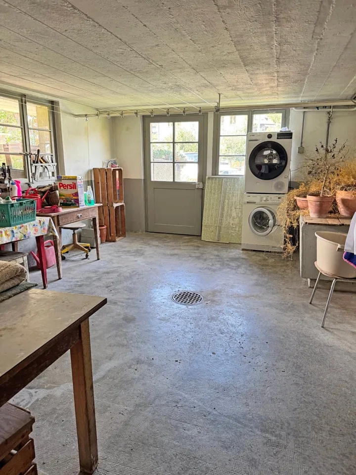Affascinante e molto bello con grande terreno - grande casa familiare – foto 25 di 28
