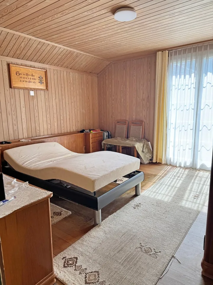 Affascinante e molto bello con grande terreno - grande casa familiare – foto 22 di 28