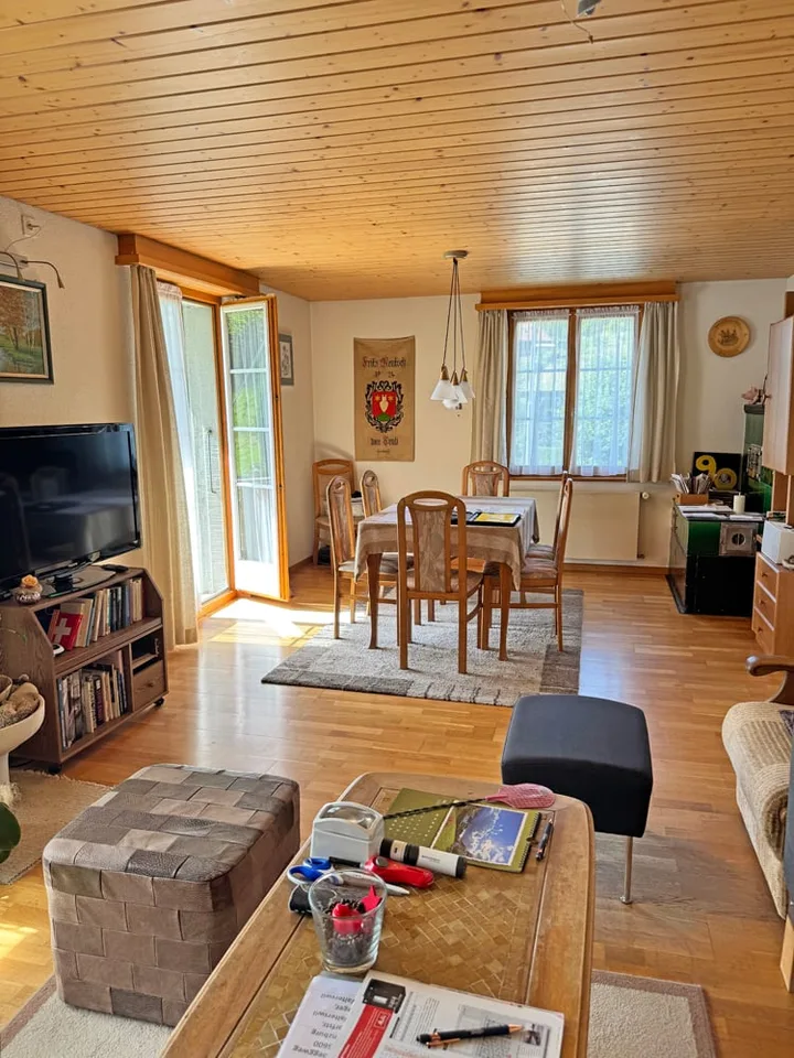 Affascinante e molto bello con grande terreno - grande casa familiare – foto 8 di 28