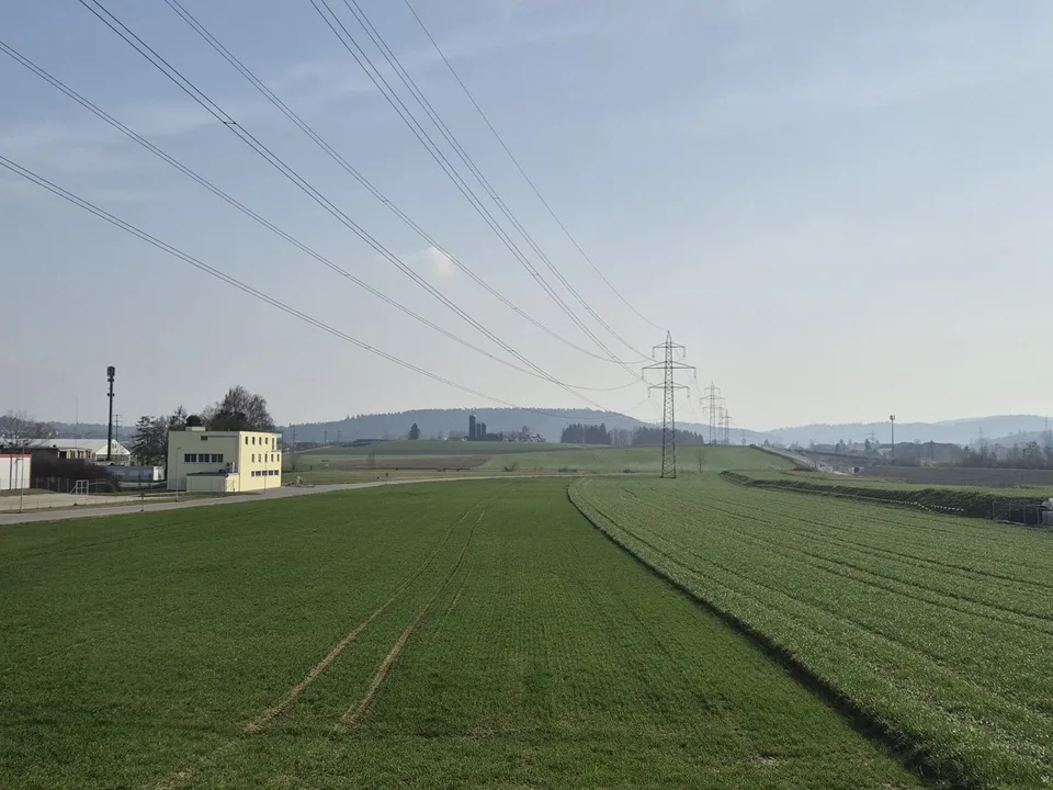 Terrain à bâtir pour usage commercial (7'122 m2), Cat. 2739, Riethofstrasse, 8442 Hettlingen – photo 2 sur 4