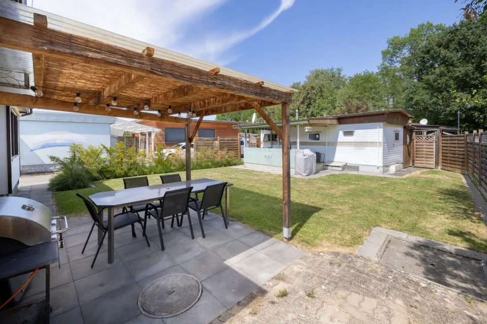 Bello bungalow di 3,5 locali in una posizione tranquilla a Caravaning Gletterens – foto 9 di 13