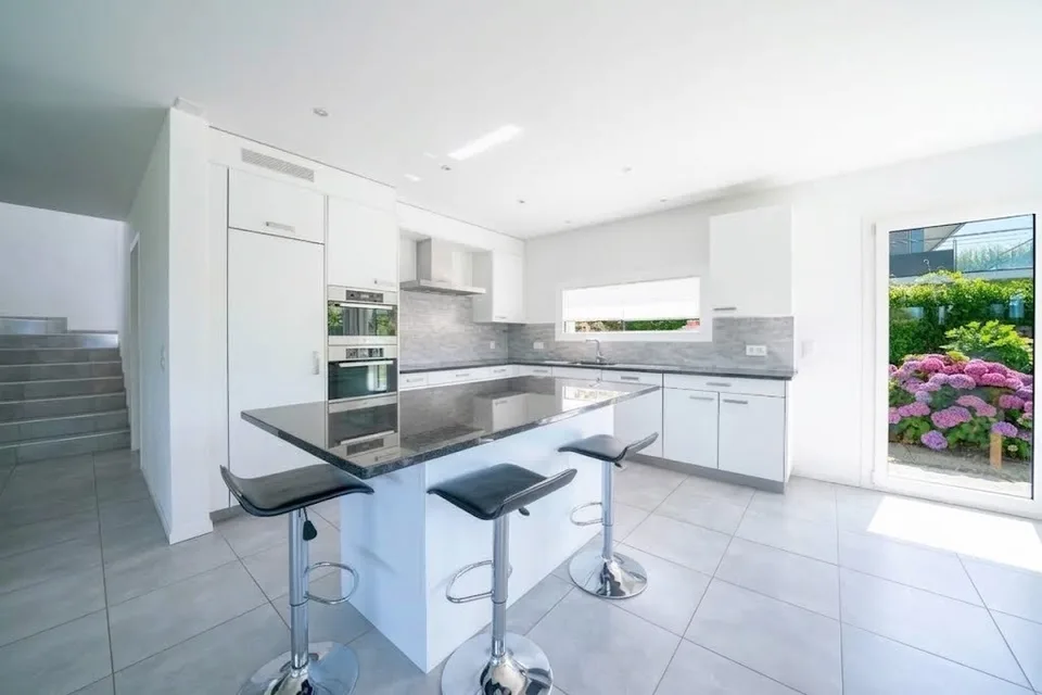 Magnifique villa individuelle de 6.5 pièces – Foto 3 von 12