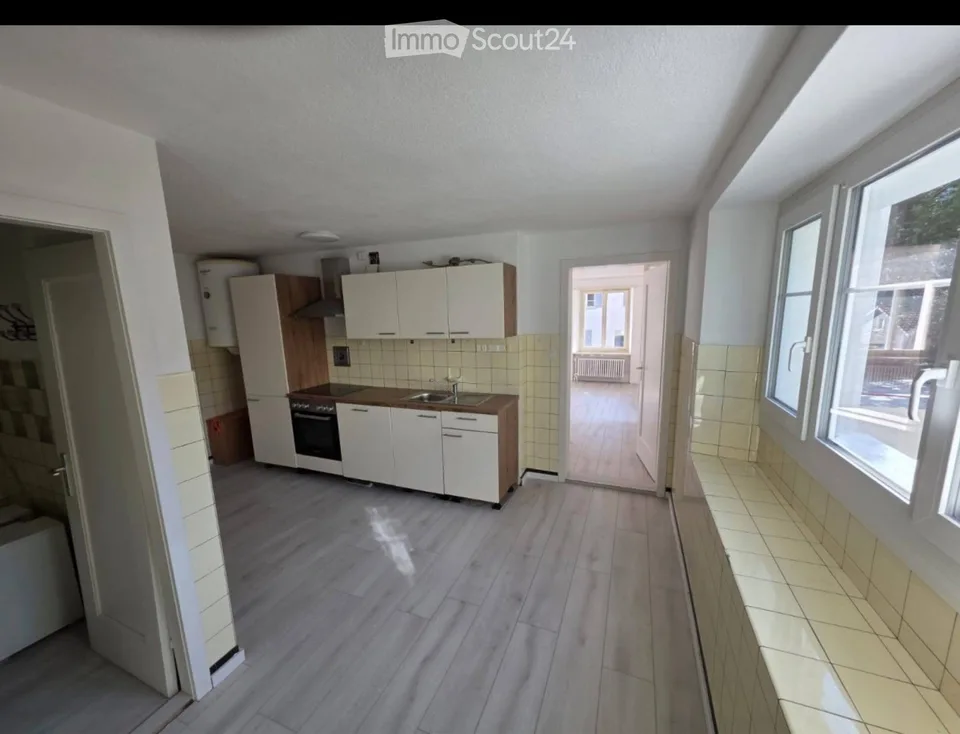 Vier Zimmerwohnung, 100 m² ab sofort vermieten – Foto 2 von 5