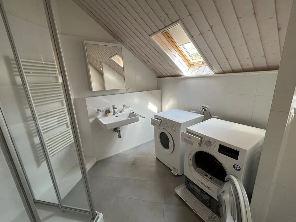 Charaktervolle 2,5-Zimmer-Duplexwohnung im 4. Stock – Foto 5 von 5
