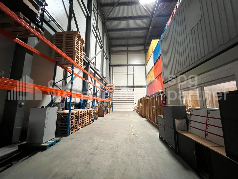 Halle industrielle grande hauteur de 1'500 m² à louer à Satigny - Moulières 6 – photo 5 sur 9