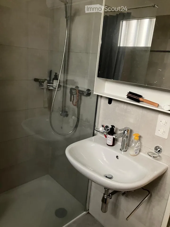 Appartement zur Miete – Foto 3 von 4