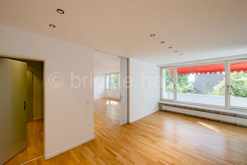 Seltene 5.5-Zimmer-Wohnung nähe Wenkenpark – Foto 2 von 11