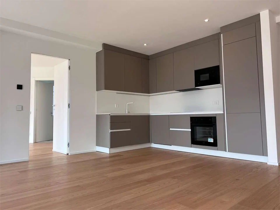 Lugano - Elegantes 4.5-Zimmer-Wohnung mit Seeblick | Verkauf & Rent to Buy – Foto 2 von 12