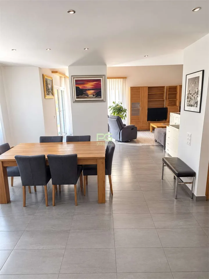 Maison unifamiliale avec jardin – photo 4 sur 12