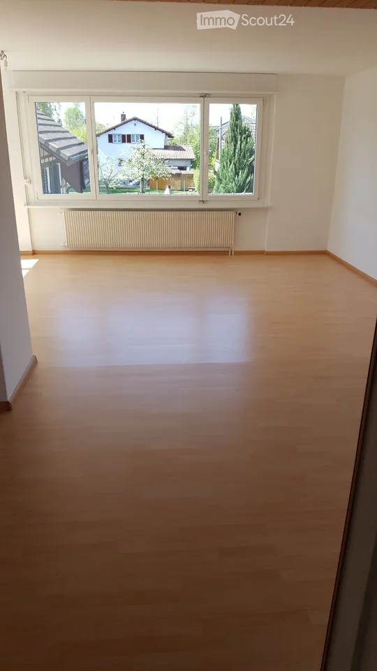 Helle, ruhige, grosse 5.5 Zimmer-Maisonettewohnung – Foto 5 von 5