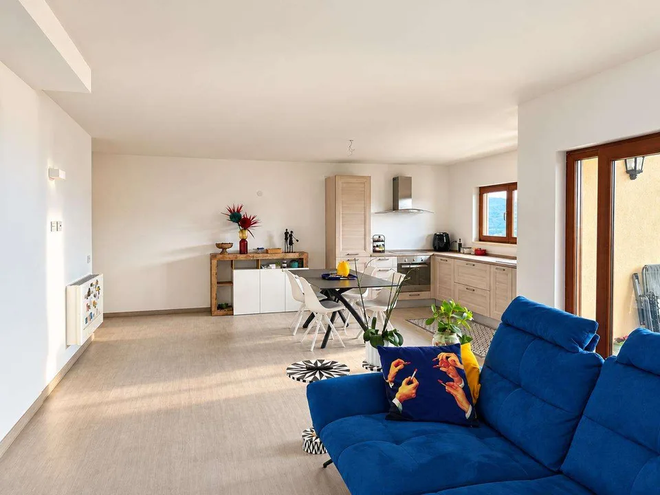 Vacallo: prächtiges 3,5-Zimmer-Duplex mit Blick auf den Comer See – Foto 3 von 9