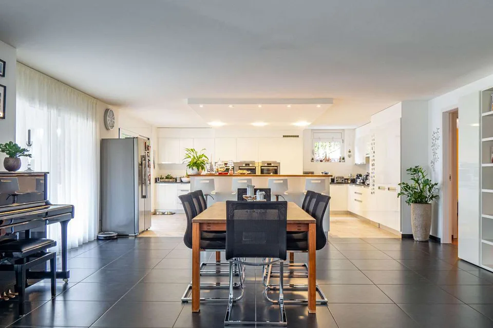 APPARTAMENTO CON VISTA LAGO E GIARDINO – foto 6 di 8