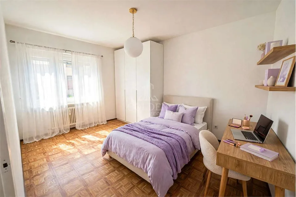 Chiasso - Helles 4.5-Zimmer-Apartment im 4. Stock mit Doppel-Terrasse – Foto 5 von 6