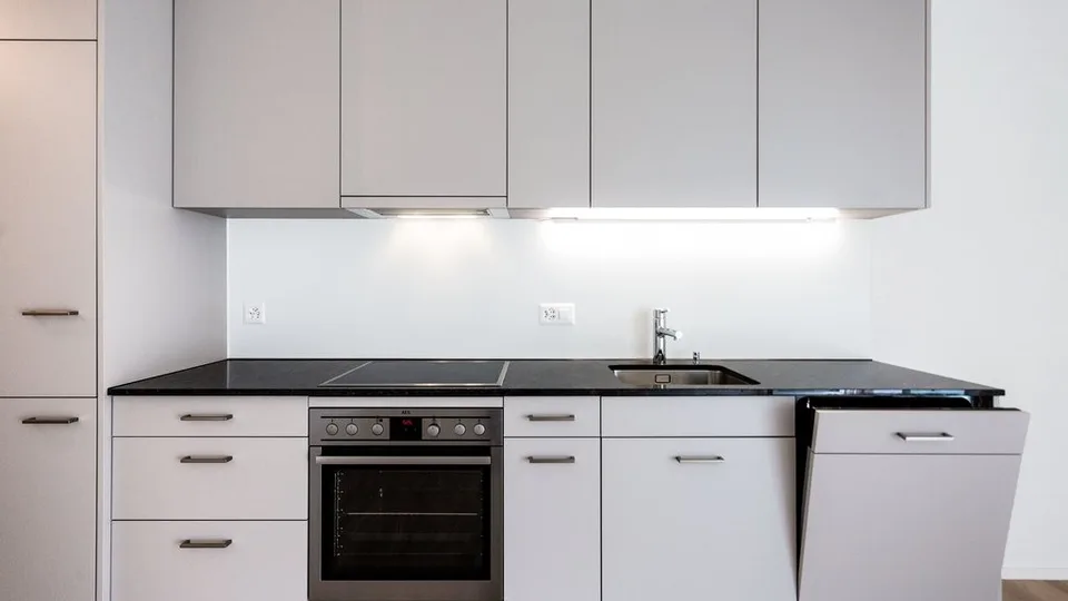 Modernes Studio Apartment mit Balkon zu vermieten – Foto 2 von 4