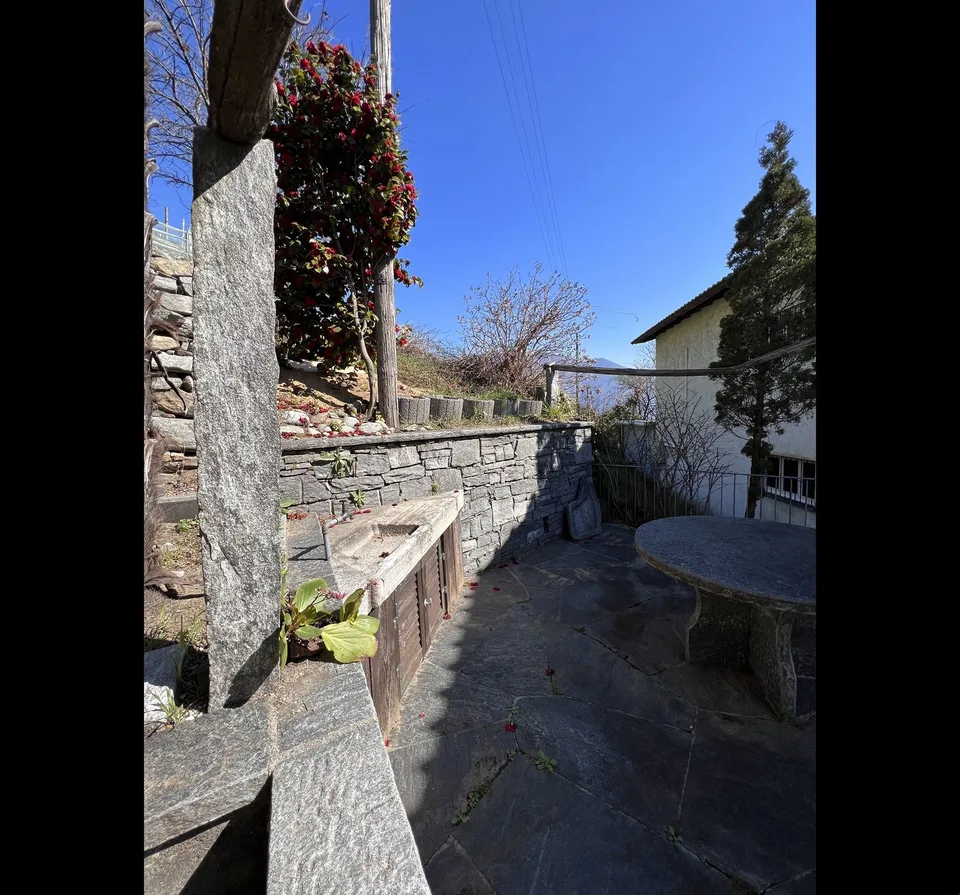 Appartamento con terrazza di 3.5 locali a Intragna – Vista panoramica e charme ticinese – foto 8 di 14