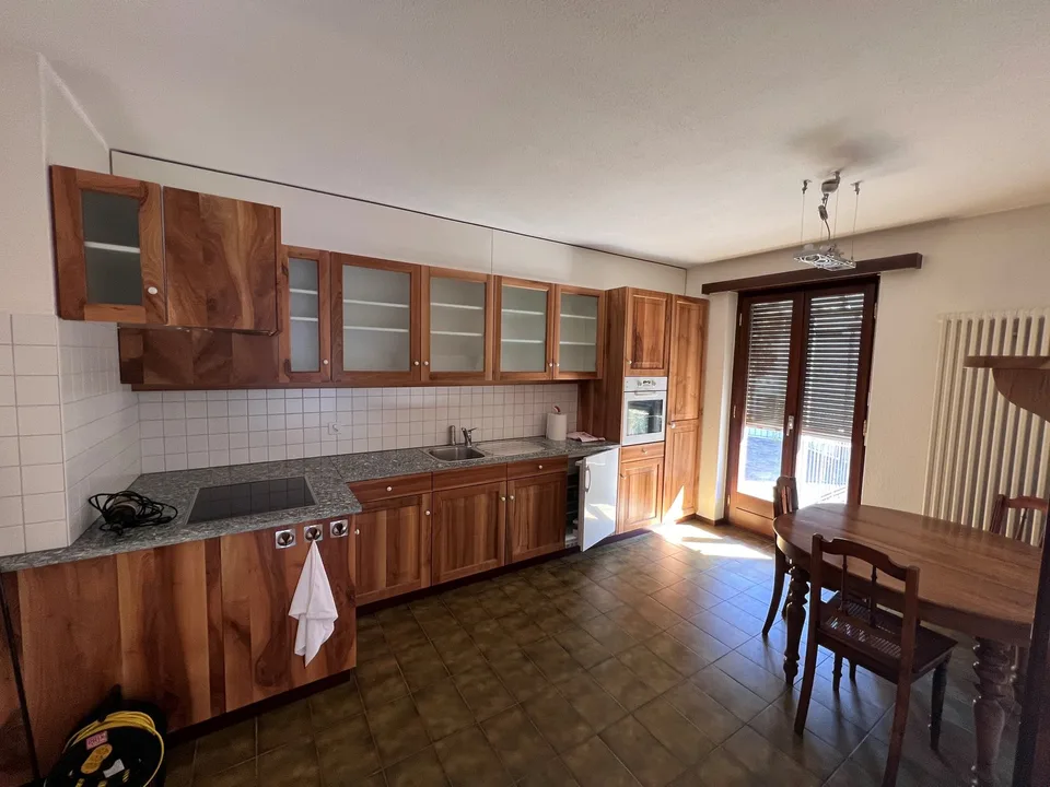 Appartamento con terrazza di 3.5 locali a Intragna – Vista panoramica e charme ticinese – foto 9 di 14