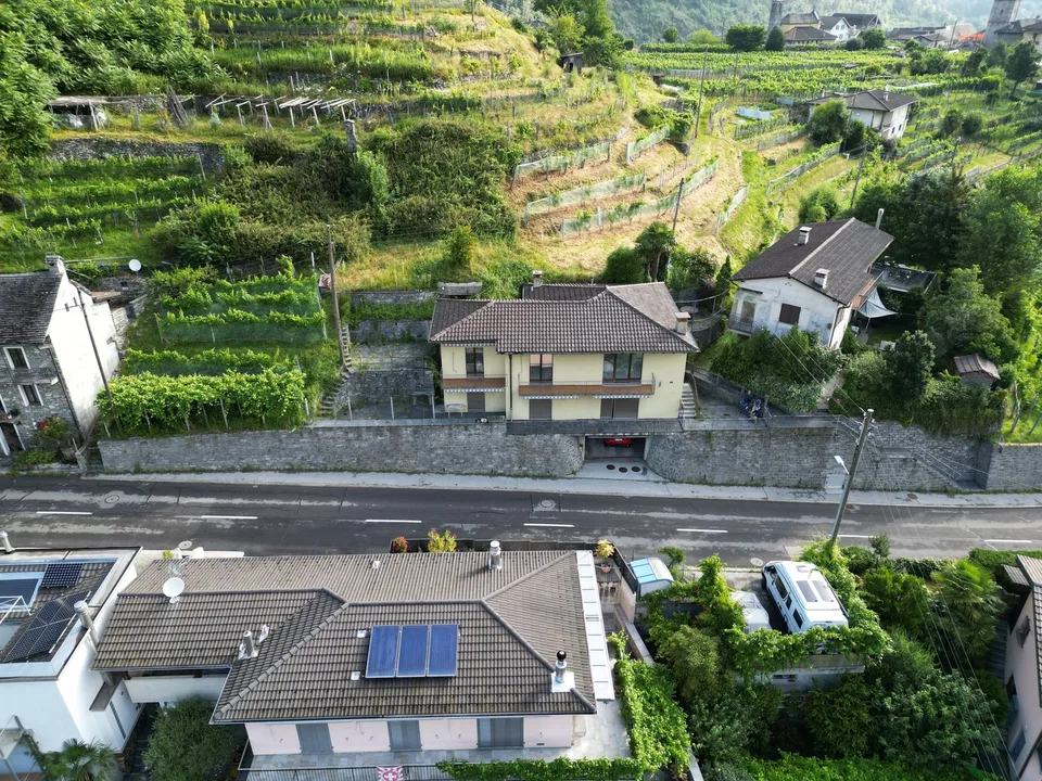 Appartamento con terrazza di 3.5 locali a Intragna – Vista panoramica e charme ticinese – foto 2 di 14