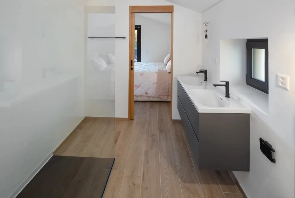 Moderne Chalet in Crans-Montana mit atemberaubendem Blick – Foto 8 von 12