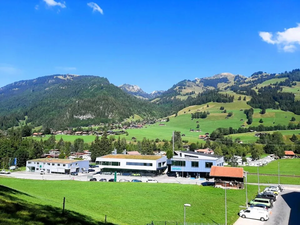 Bauland von 717 m2 an sonniger Hanglage in Zweisimmen BE – Foto 8 von 10