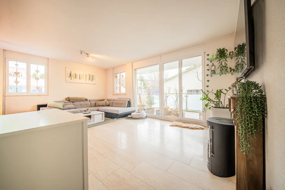 Erschwingliche 4.5-Zimmer-Wohnung inkl. Einstellhallenplatz – Foto 3 von 8