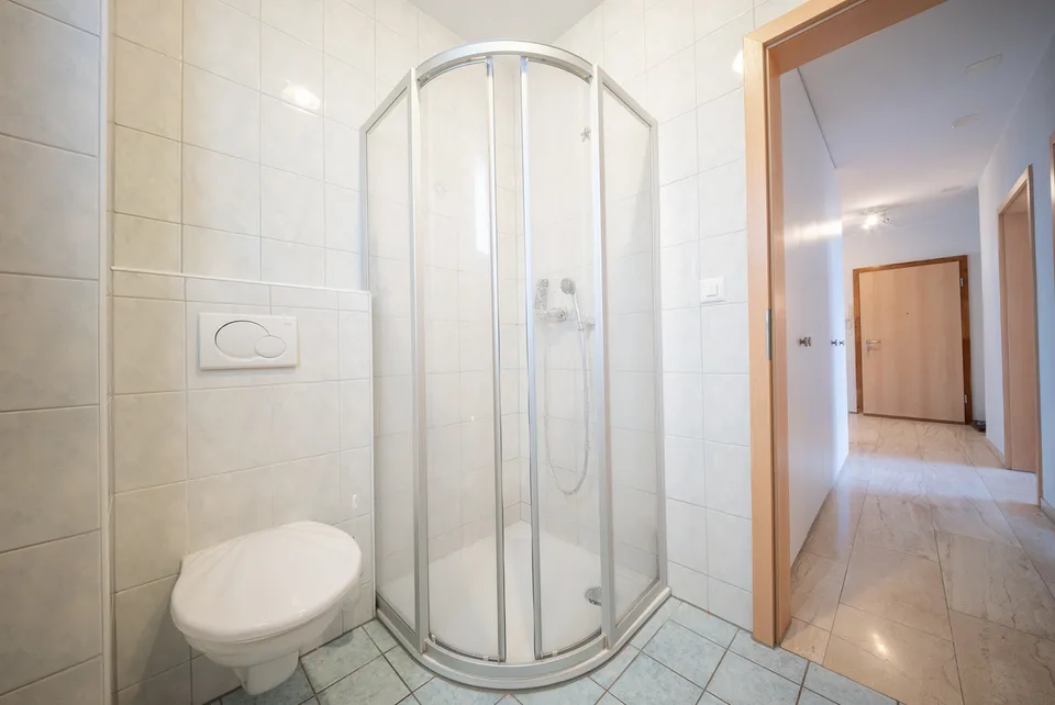 Erschwingliche 4.5-Zimmer-Wohnung inkl. Einstellhallenplatz – Foto 7 von 8