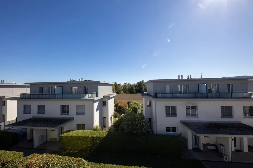 Moderne 3.5-Zimmerwohnung mit grossem Balkon nach Süden in Schwerzenbach – Foto 12 von 12