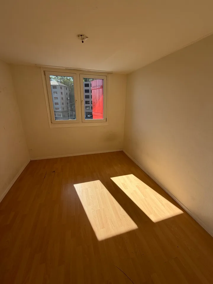 Appartamento di 4.5 locali con balcone a Neuchâtel – disponibile da novembre 2026 – foto 5 di 9