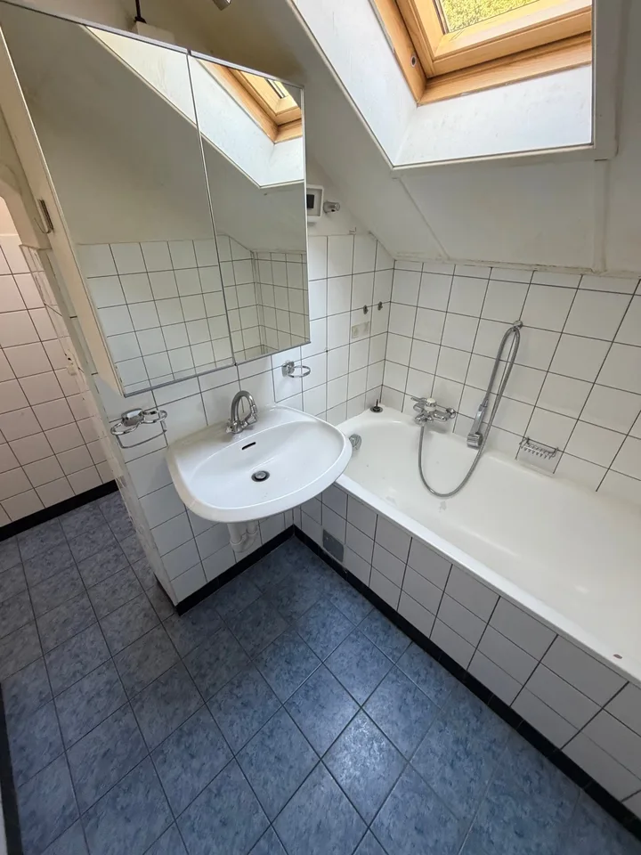 Appartamento di 4.5 locali con balcone a Neuchâtel – disponibile da novembre 2026 – foto 8 di 9