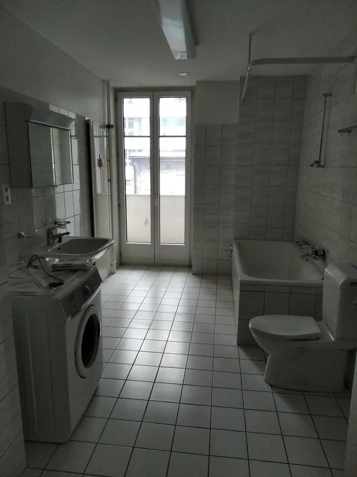 GRANDE APPARTEMENT 2.5 PIÈCES LOUÉ JUSQU'AU 31.12.2031 – photo 2 sur 8