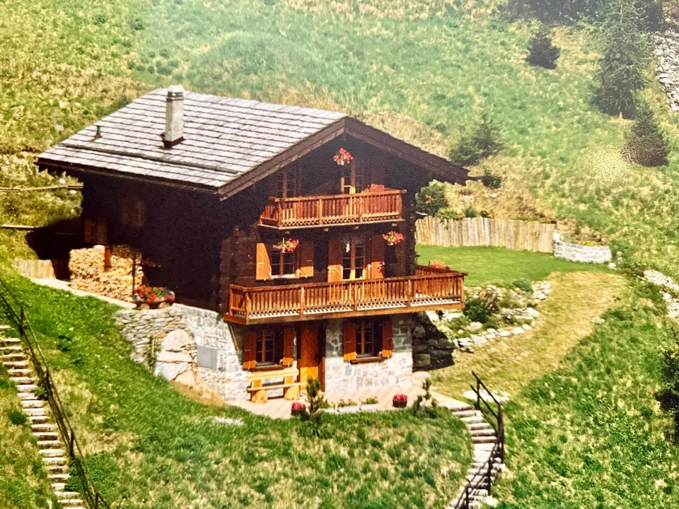 Passez les fêtes dans votre nouveau chalet au coeur du Val d’Anniviers – photo 3 sur 8