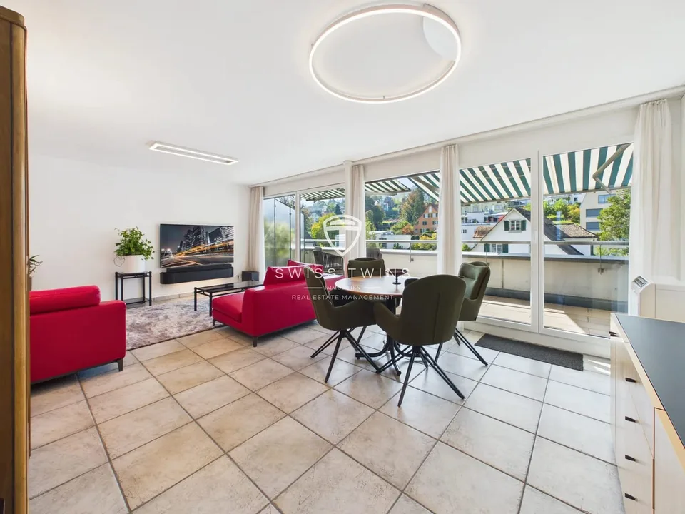 Lichtdurchflutete 3.5-Zimmer-Attika- in Horgen - Terrasse, Seesicht & optional voll ausgestattet – Foto 3 von 13