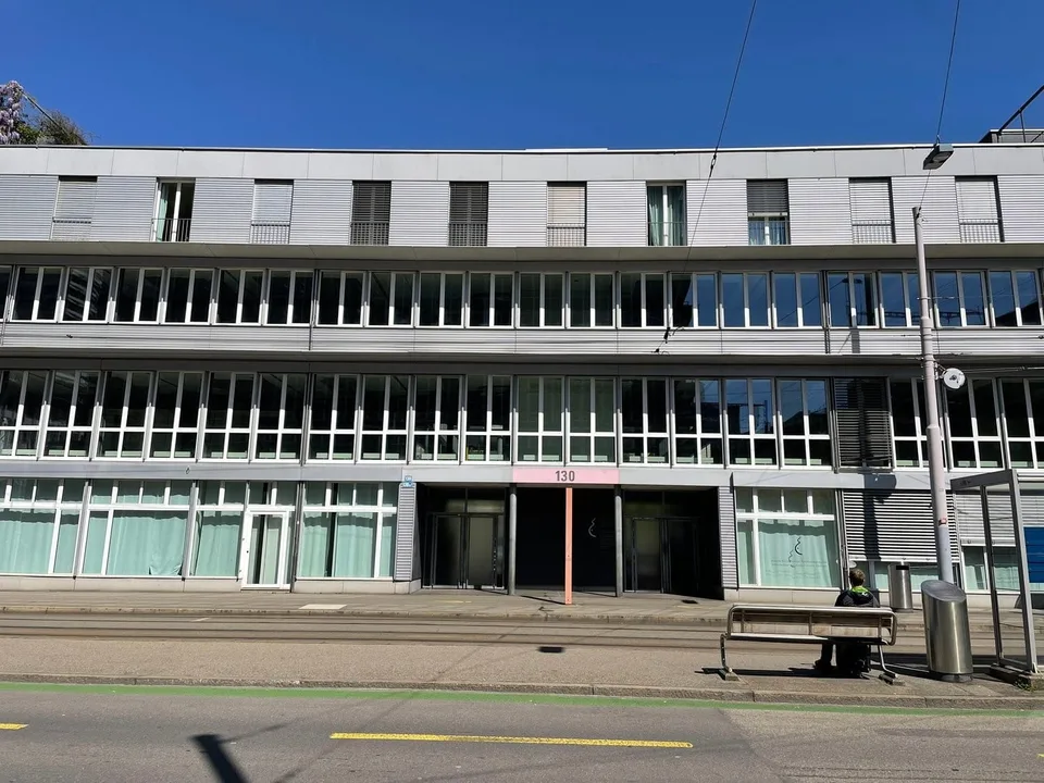 Neu ausgebautes Büro mit 235 m² an der Limmat, Tram vor der Tür – Foto 7 von 7